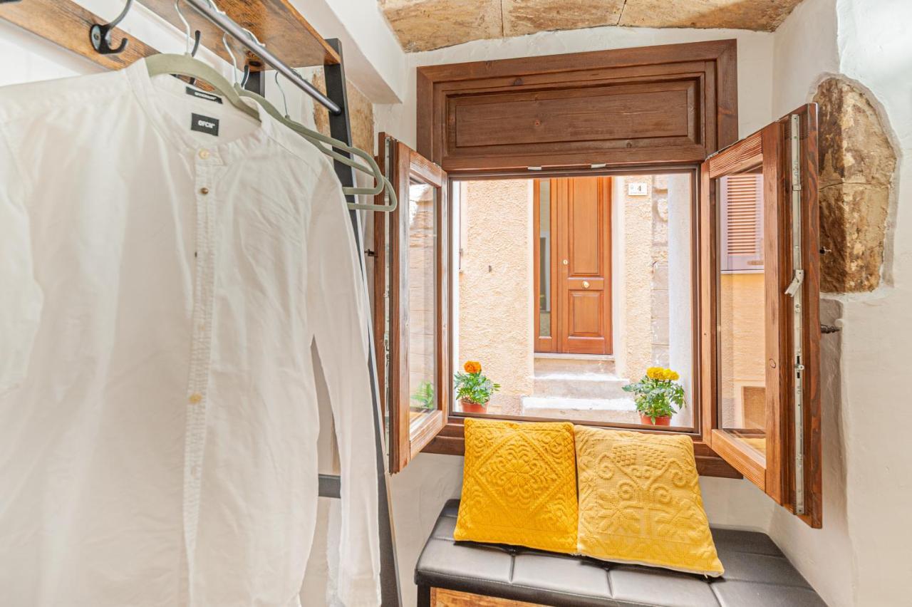 Romantic Loft With Jacuzzi In The Castle Castelsardo Extérieur photo