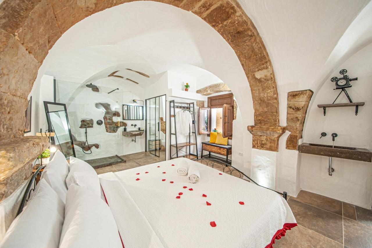 Romantic Loft With Jacuzzi In The Castle Castelsardo Extérieur photo